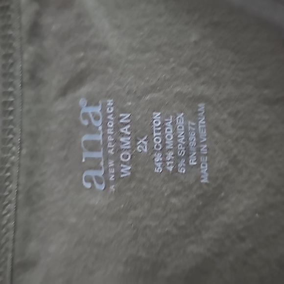 2 A.N.A tank tops size 2xl in navy & tan - Picture 2 of 4